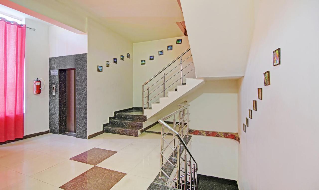 Itsy By Treebo - Royale Inn Meerut Buitenkant foto