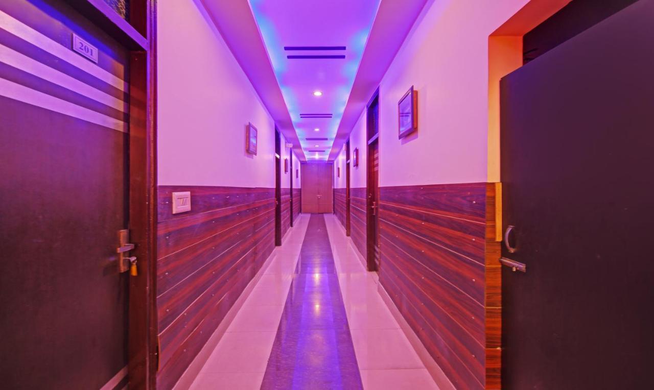 Itsy By Treebo - Royale Inn Meerut Buitenkant foto