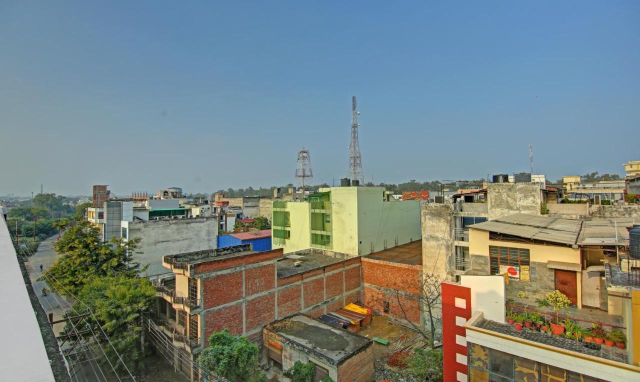 Itsy By Treebo - Royale Inn Meerut Buitenkant foto