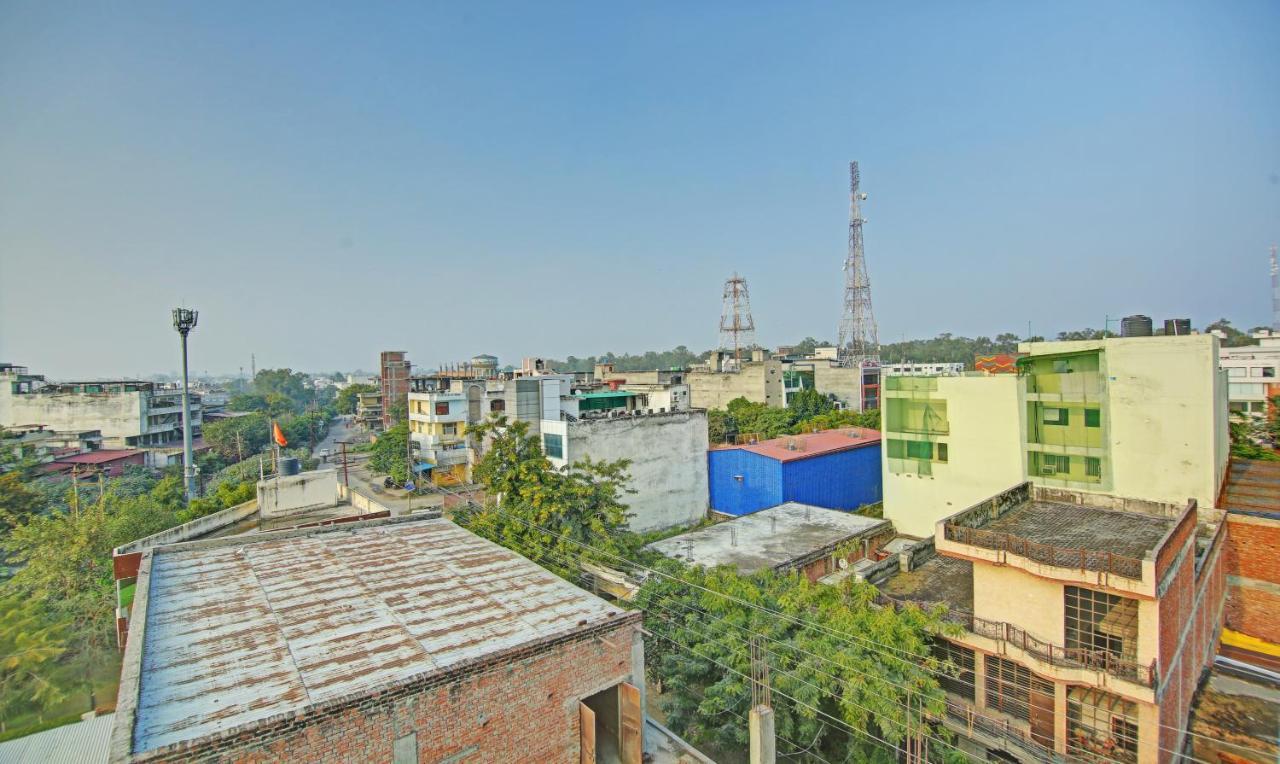 Itsy By Treebo - Royale Inn Meerut Buitenkant foto