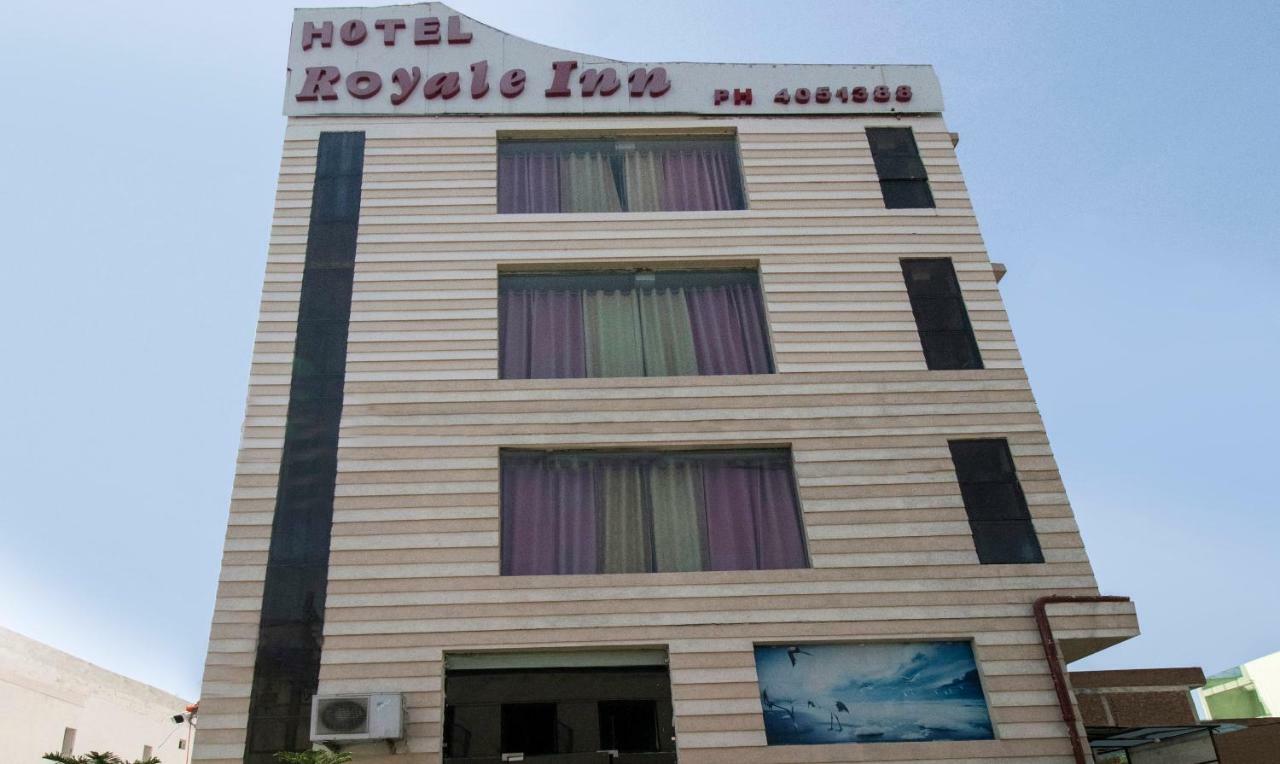 Itsy By Treebo - Royale Inn Meerut Buitenkant foto