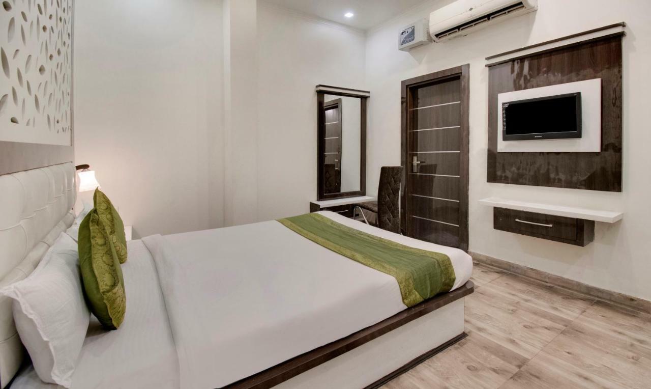 Itsy By Treebo - Royale Inn Meerut Buitenkant foto