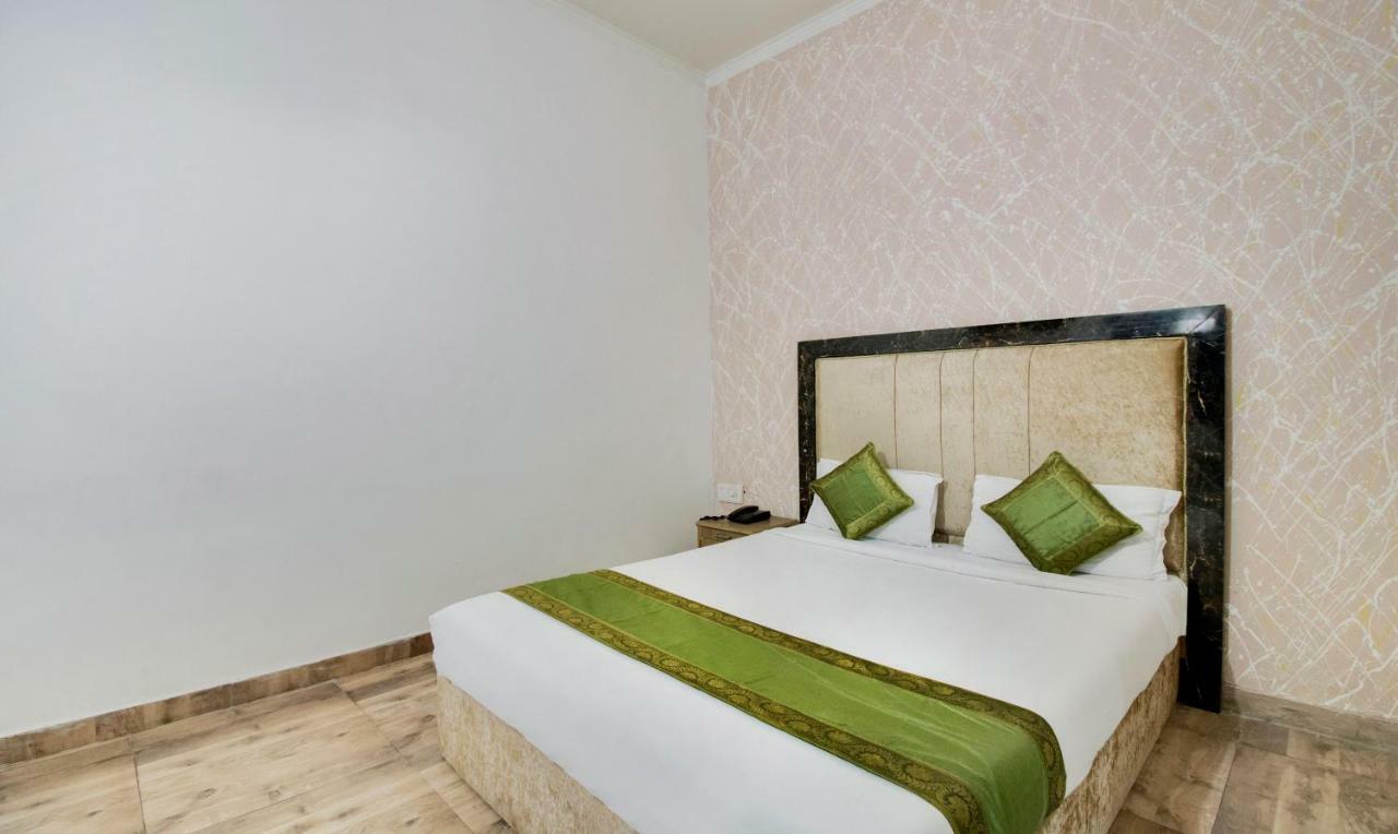 Itsy By Treebo - Royale Inn Meerut Buitenkant foto